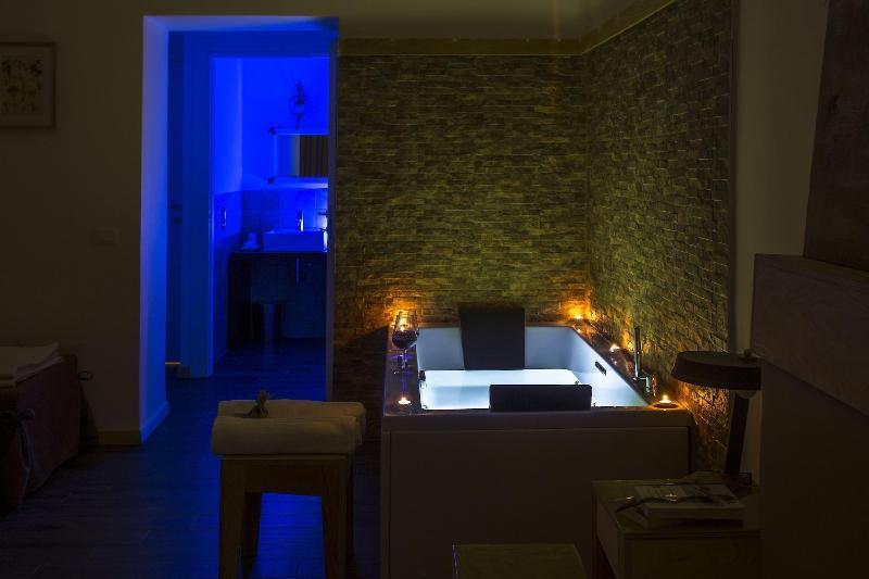Aquarooms Luxury Suites ปาแลร์โม ภายนอก รูปภาพ