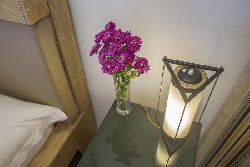 Aquarooms Luxury Suites ปาแลร์โม ภายนอก รูปภาพ