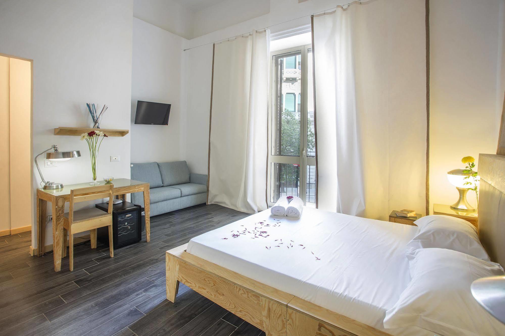 Aquarooms Luxury Suites ปาแลร์โม ภายนอก รูปภาพ