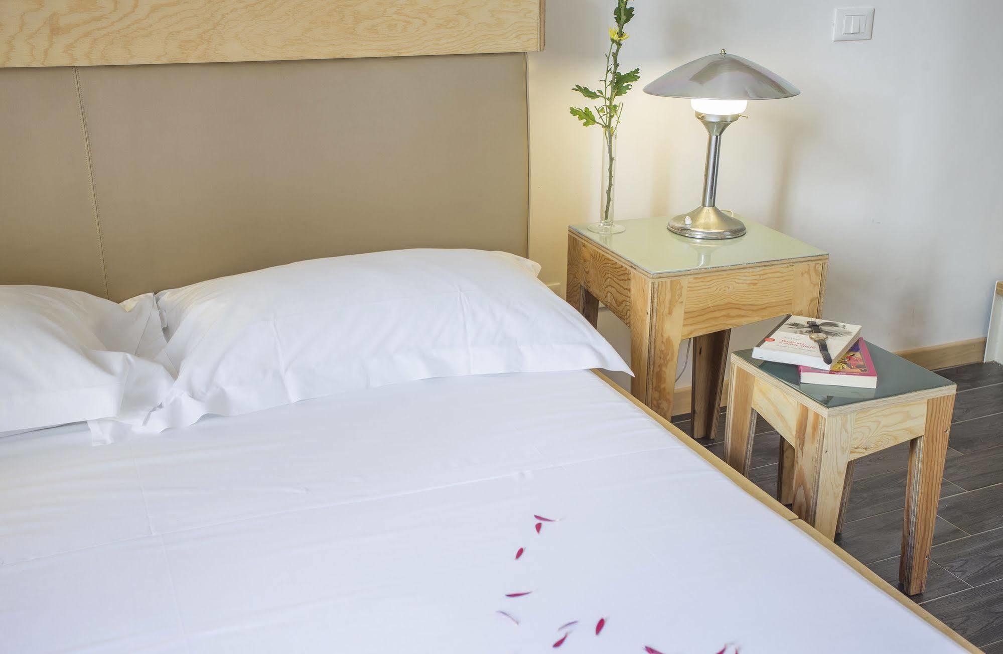 Aquarooms Luxury Suites ปาแลร์โม ภายนอก รูปภาพ